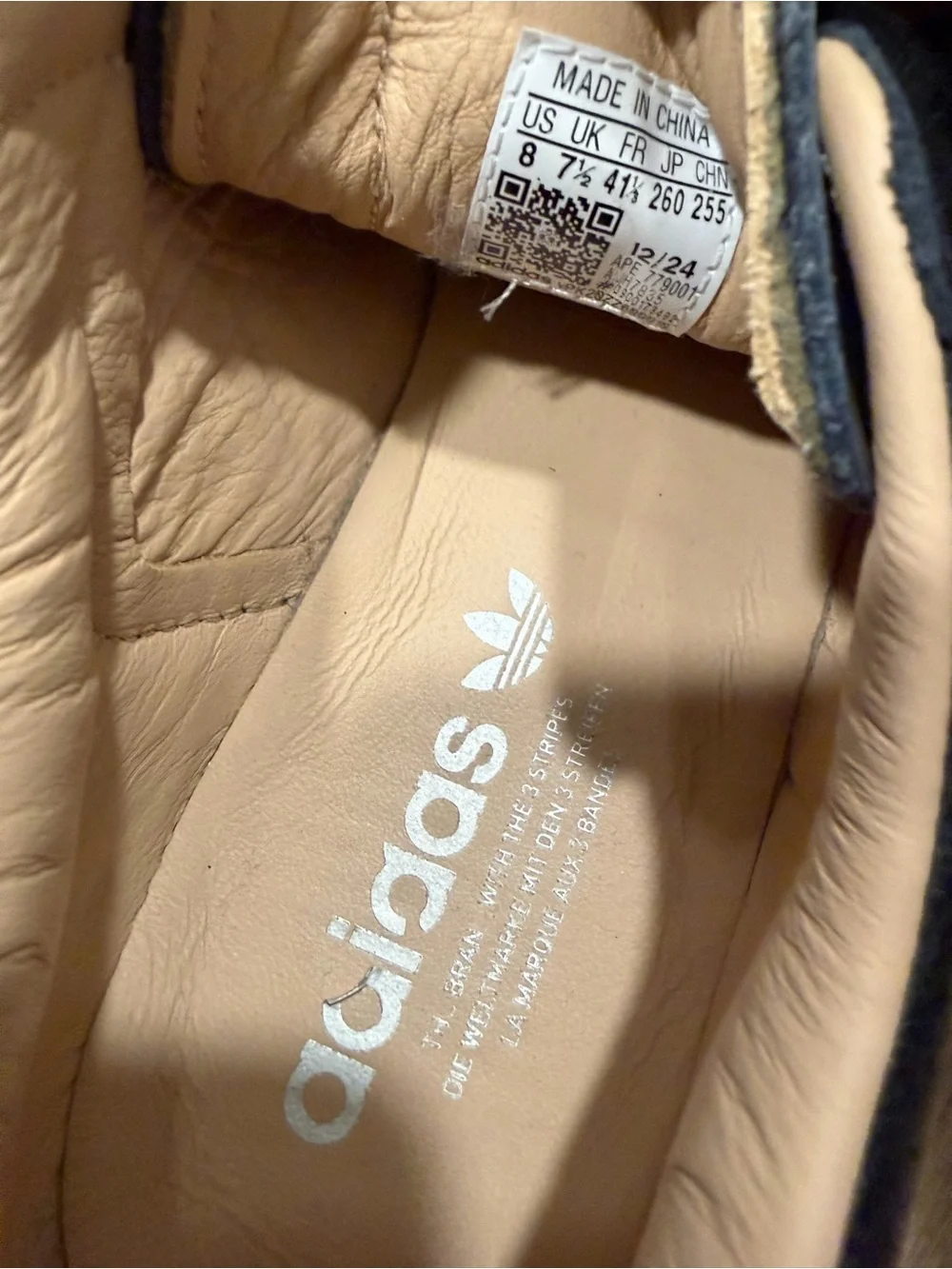 adidas reposhing this